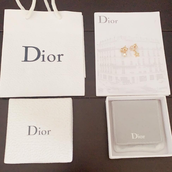 Chanel earrings - Picture 3 of 4